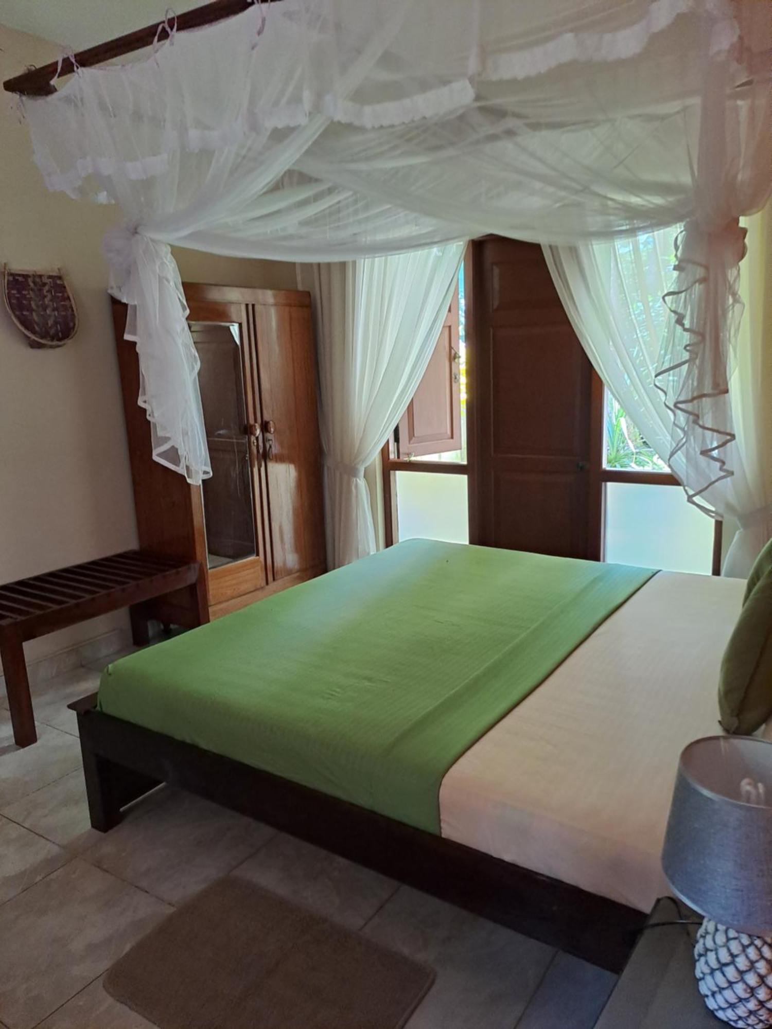 Red Sun Beach Villa Kosgoda Esterno foto