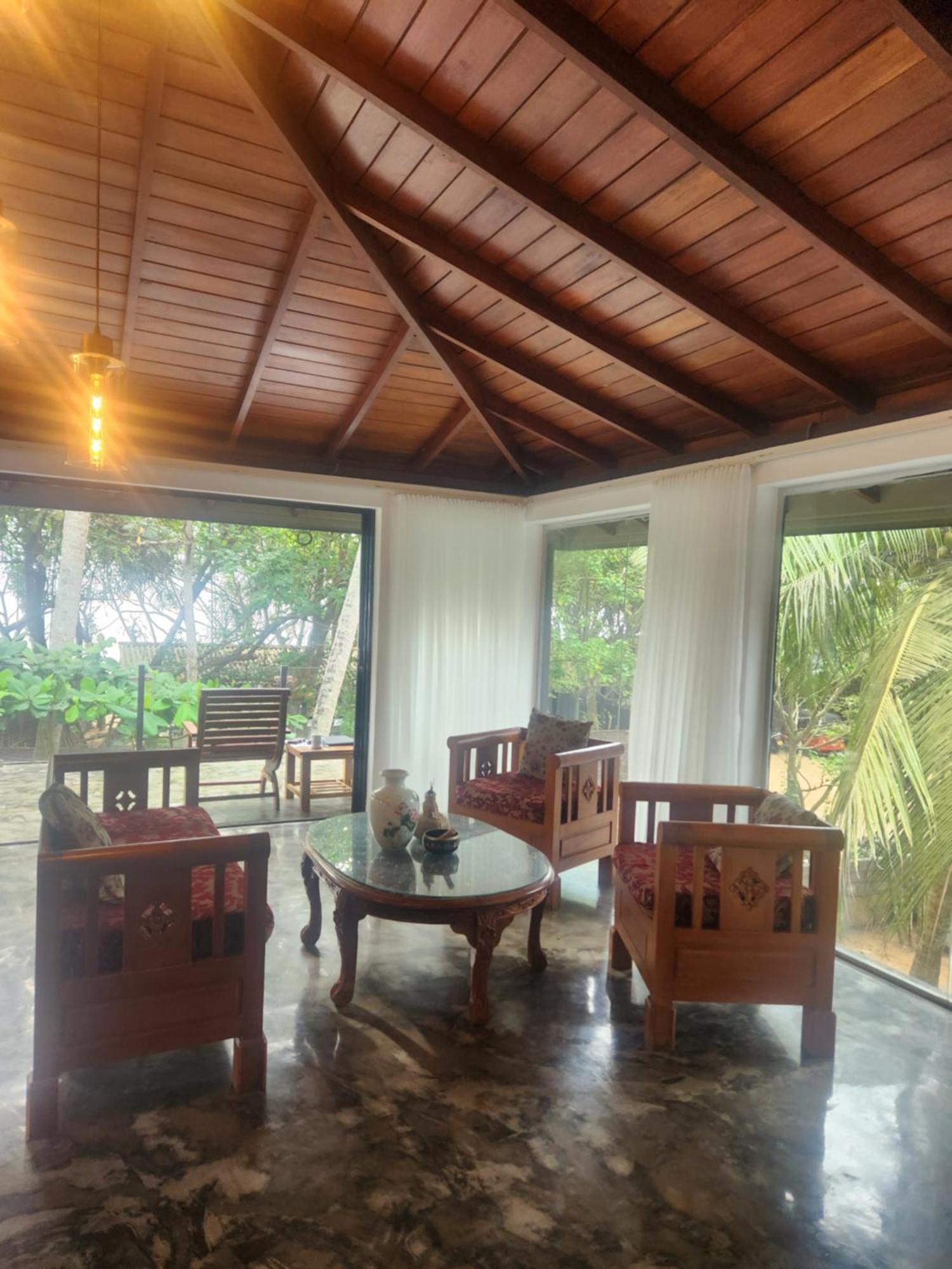 Red Sun Beach Villa Kosgoda Esterno foto
